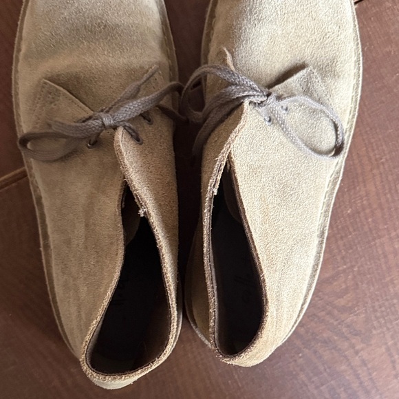 Clark’s Men's Suede Desert Boots Size 9 - like new - Picture 5 of 6